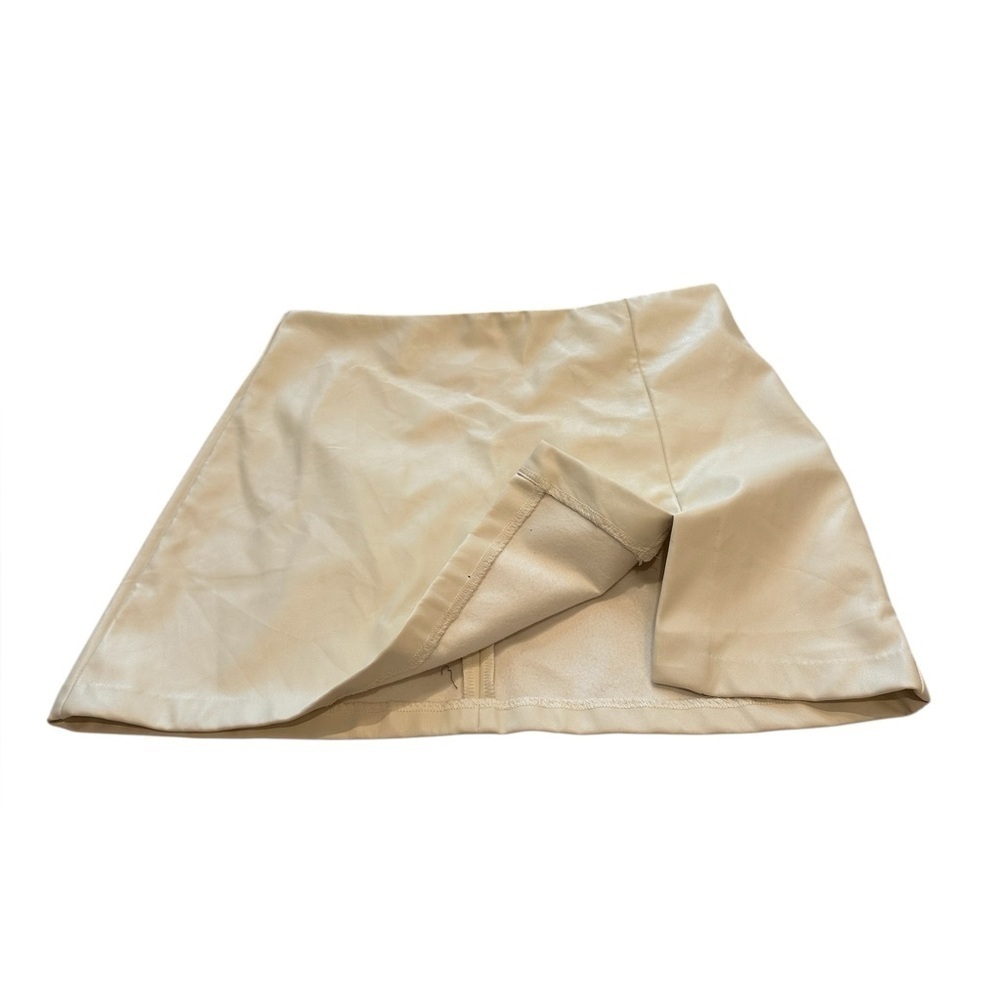 TCEC Cream Faux Leather Mini Skirt With Side Slit